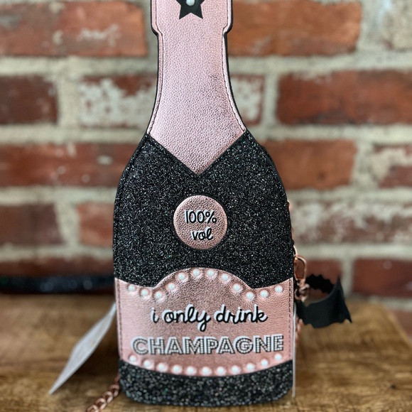 Skinny-dip champagne bottle bag perfect for New Year’s. New with tags. - Picture 6 of 8